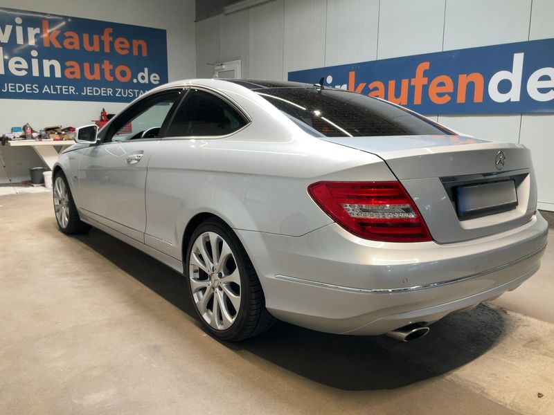 Mercedes-Benz C-Klasse C 220 CDI BlueEfficiency 2012 – снимка 3