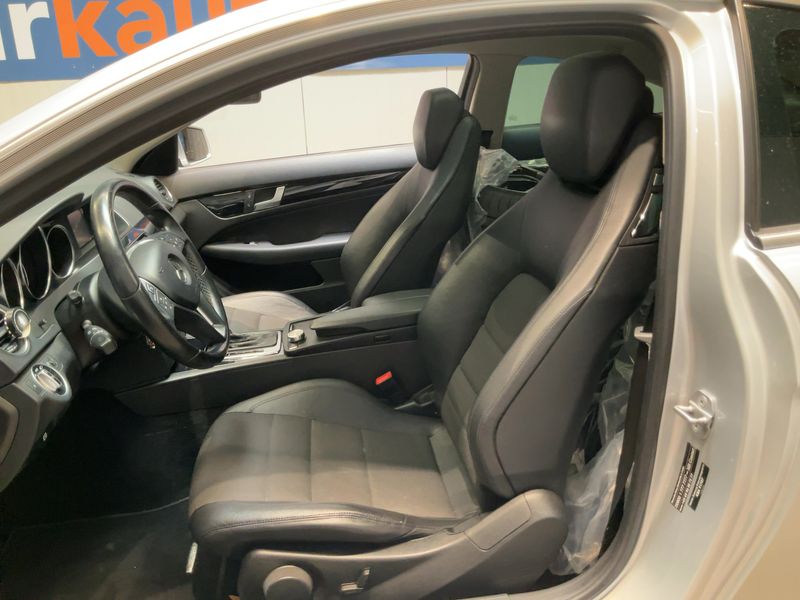 Mercedes-Benz C-Klasse C 220 CDI BlueEfficiency 2012 – снимка 11