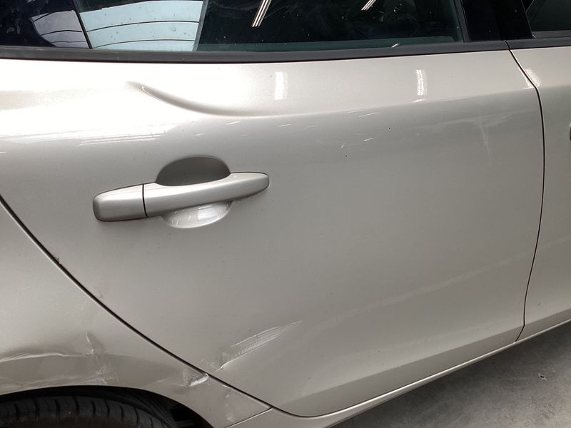 Volvo V40 2.0 D2 Kinetic 2017 – снимка 25