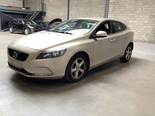 Volvo V40 2.0 D2 Kinetic 2017 – снимка 1