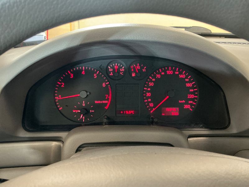 Audi A4 1.6 1999 – снимка 4
