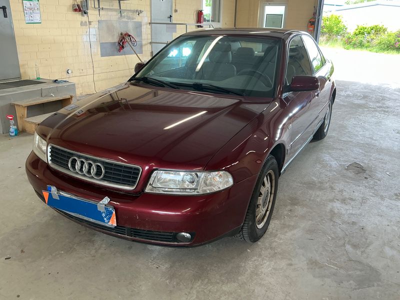 Audi A4 1.6 1999 – снимка 1