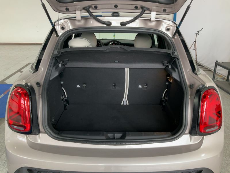 MINI Cooper S John Cooper Works Trim 2023 – снимка 15