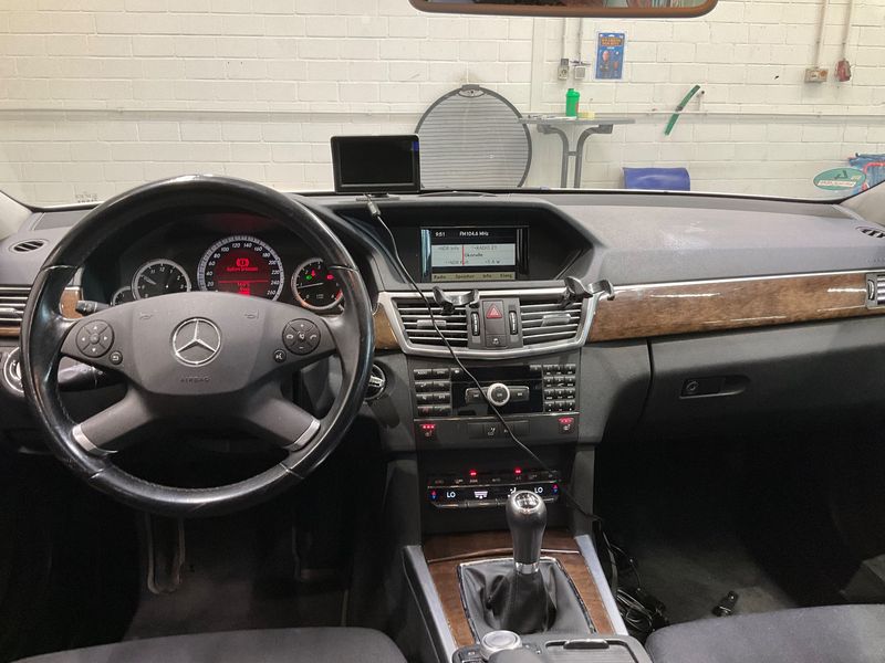 Mercedes-Benz E-Klasse E 250 CDI BlueEfficiency 2009 – снимка 18