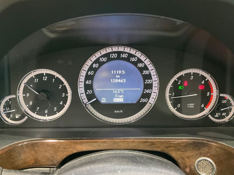 Mercedes-Benz E-Klasse E 250 CDI BlueEfficiency 2009 – снимка 19