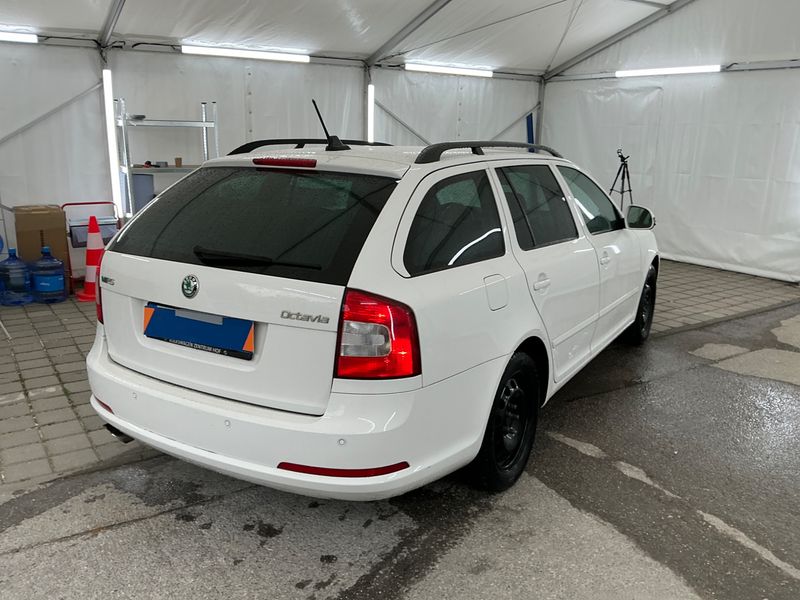 Skoda Octavia 2.0 TDI RS 2012 – снимка 2