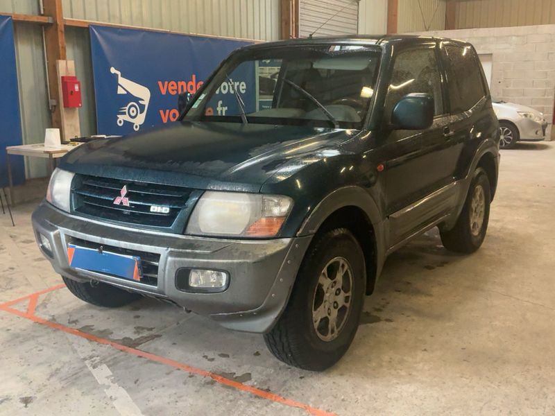 Mitsubishi Pajero 3.2 DI-D Elegance 2000 – снимка 1