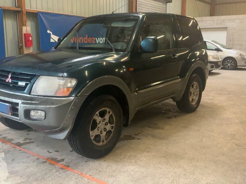 Mitsubishi Pajero 3.2 DI-D Elegance 2000 – снимка 2
