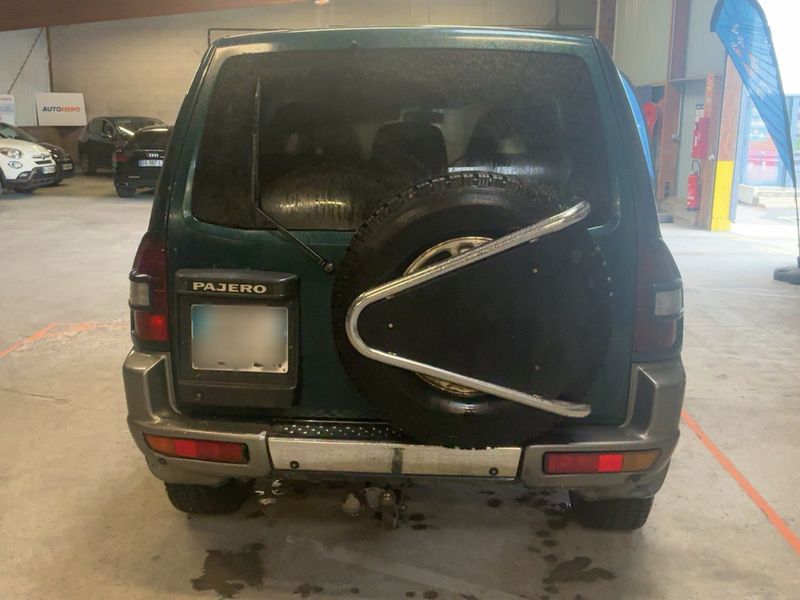 Mitsubishi Pajero 3.2 DI-D Elegance 2000 – снимка 7