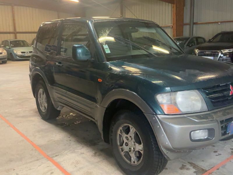 Mitsubishi Pajero 3.2 DI-D Elegance 2000 – снимка 12