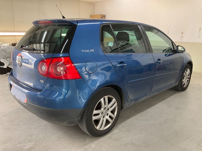 Volkswagen Golf V 1.6 Tour Edition 2007 – снимка 2