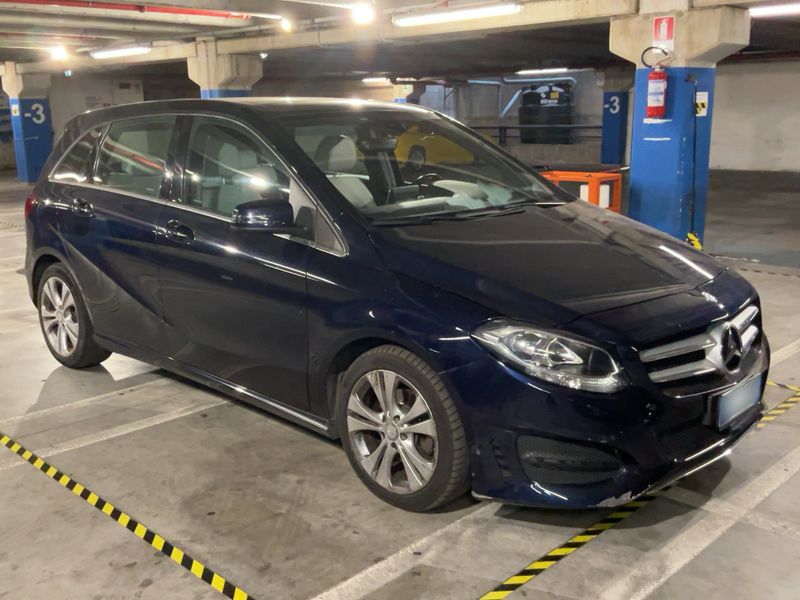 Mercedes-Benz B-Klasse B 180 AMG Sport 2016 – снимка 12
