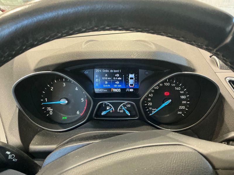 Ford C-Max 1.5 TDCi Titanium 2016 – снимка 18