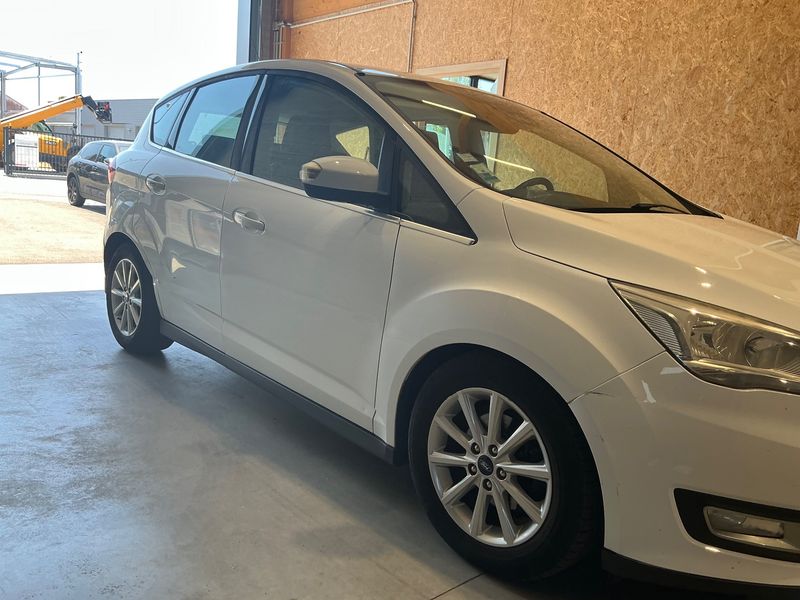 Ford C-Max 1.5 TDCi Titanium 2016 – снимка 12