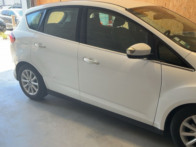 Ford C-Max 1.5 TDCi Titanium 2016 – снимка 10