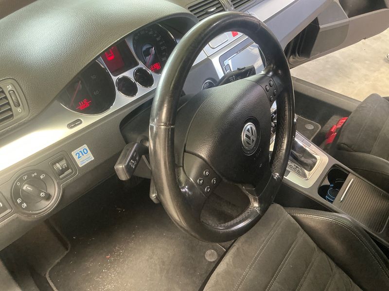 Volkswagen Passat 2.0 TDI Highline 2007 – снимка 35