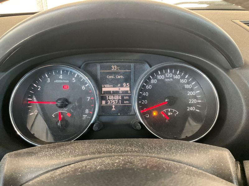 Nissan Qashqai 1.6 LPG ECO N-tec 2012 – снимка 18