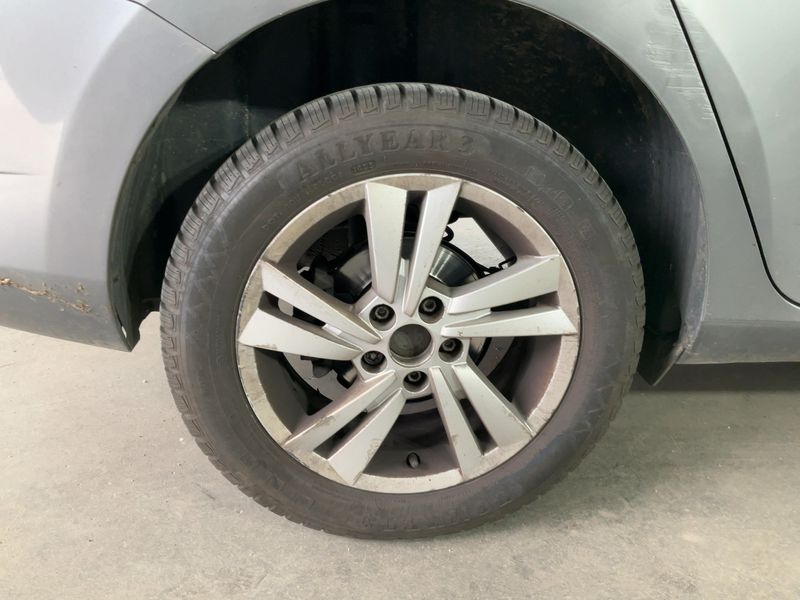 Skoda Fabia 1.0 TSI Ambition SC 2022 – снимка 9