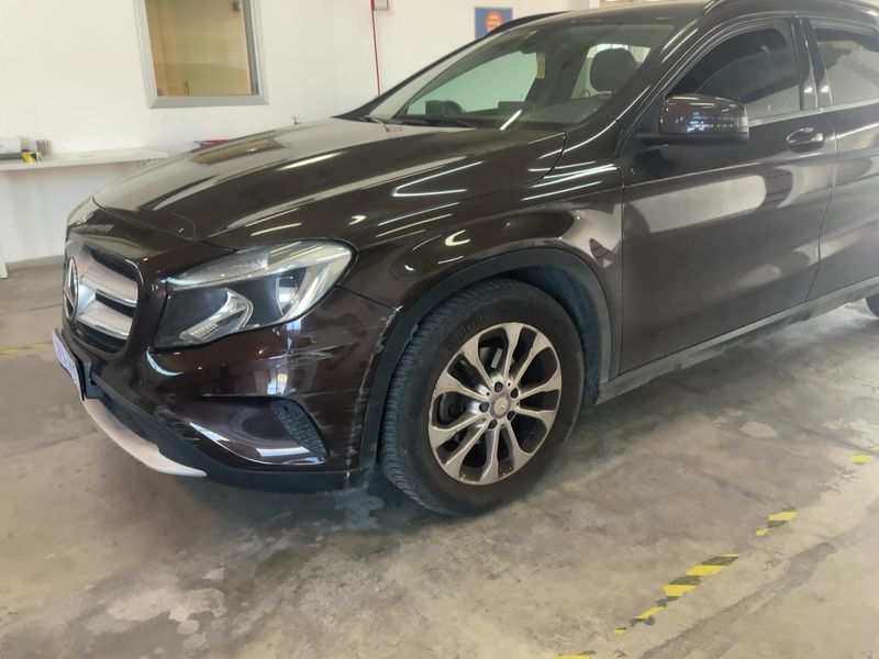 Mercedes-Benz GLA-Klasse GLA 180 d Business 2016 – снимка 2