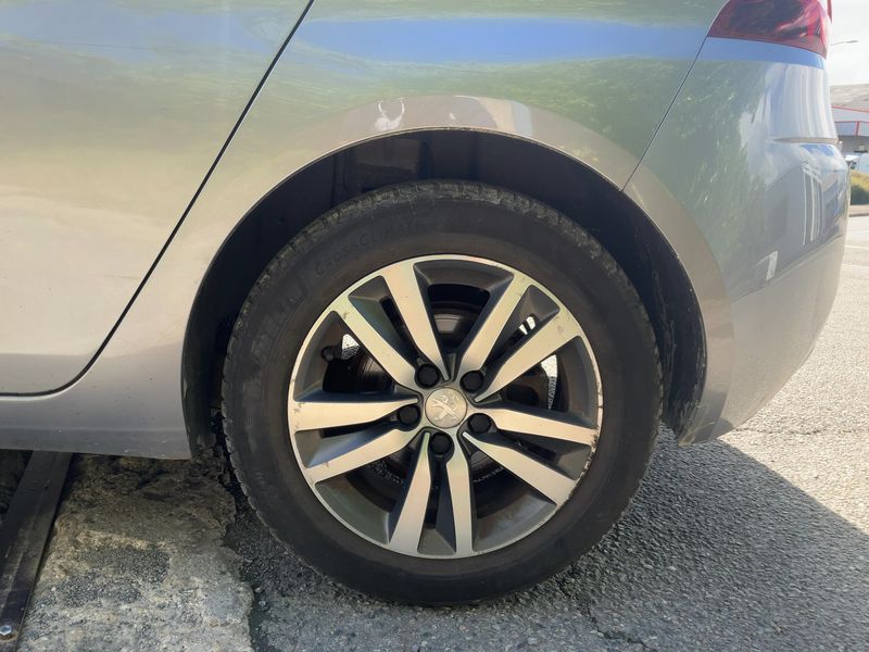 Peugeot 308 1.2 e-THP Allure 2018 – снимка 5