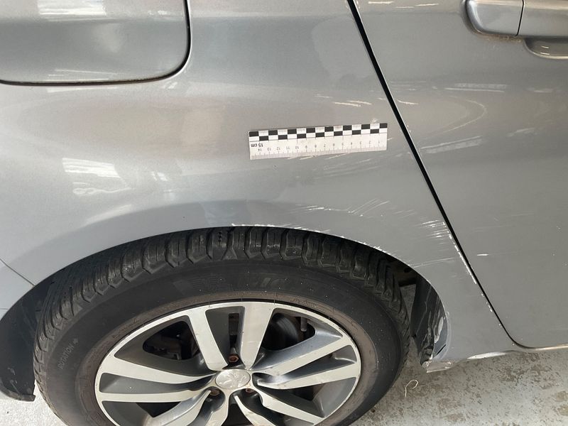 Peugeot 308 1.2 e-THP Allure 2018 – снимка 23