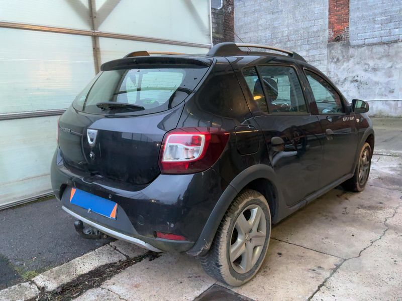 Dacia Sandero 1.5 dCi Stepway Prestige 2013 – снимка 8