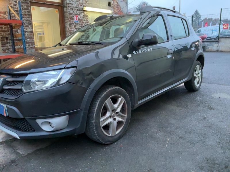 Dacia Sandero 1.5 dCi Stepway Prestige 2013 – снимка 2