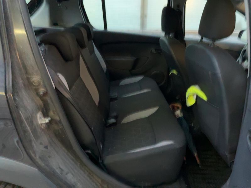 Dacia Sandero 1.5 dCi Stepway Prestige 2013 – снимка 19