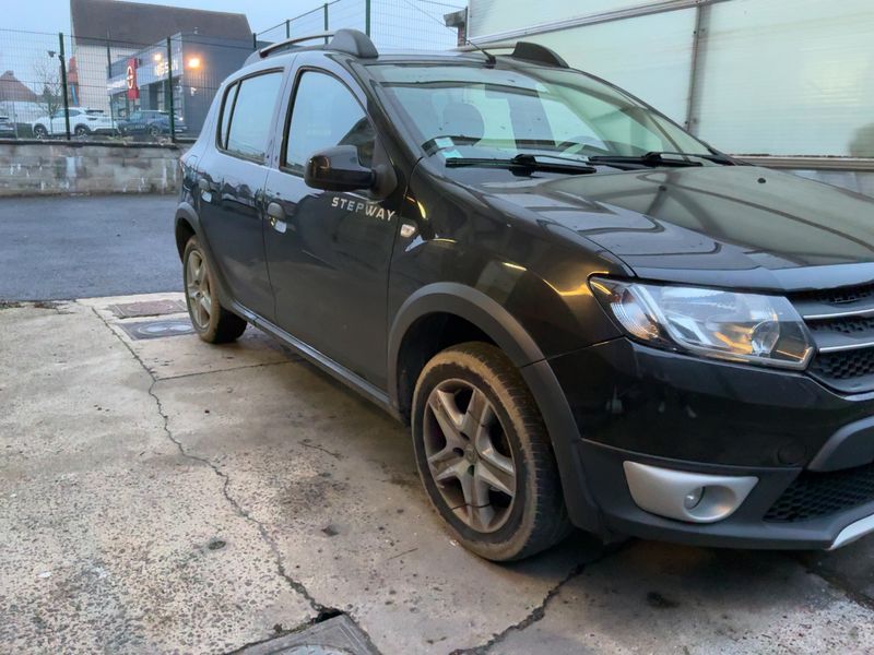 Dacia Sandero 1.5 dCi Stepway Prestige 2013 – снимка 12