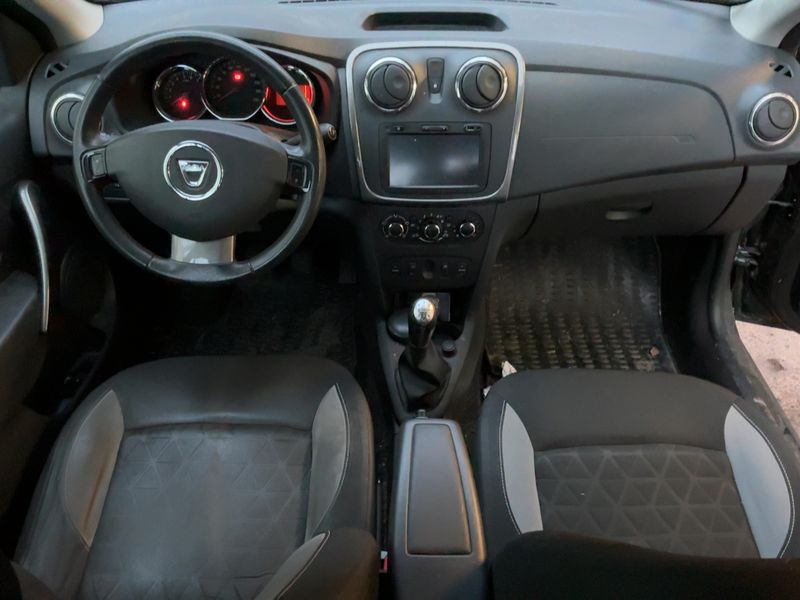 Dacia Sandero 1.5 dCi Stepway Prestige 2013 – снимка 17
