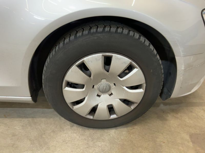 Audi A4 1.8 TFSI Ambiente 2013 – снимка 11