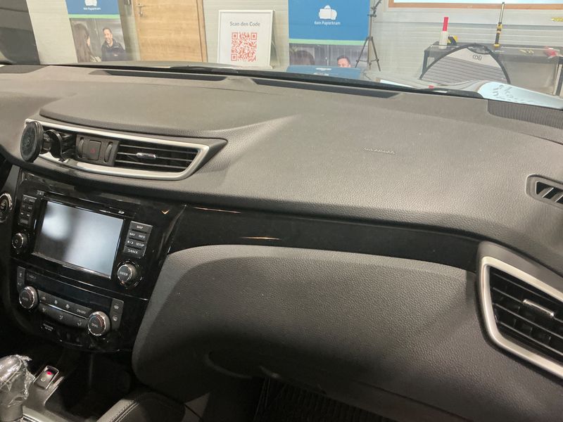 Nissan Qashqai 1.6 dCi N-Connecta 2016 – снимка 32
