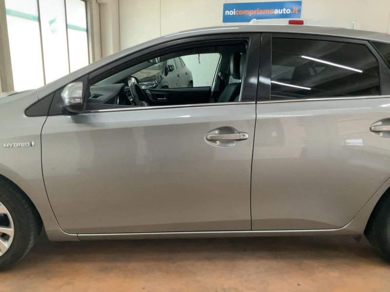 Toyota Auris 1.8 Hybrid Active 2016 – снимка 4
