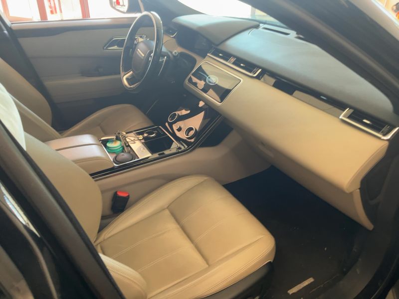 Land Rover Range Rover Velar 3.0 V6 Diesel R-Dynamic 2018 – снимка 16
