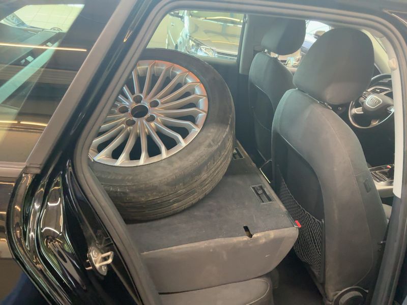 Audi A4 2.0 TDI quattro Attraction 2012 – снимка 14