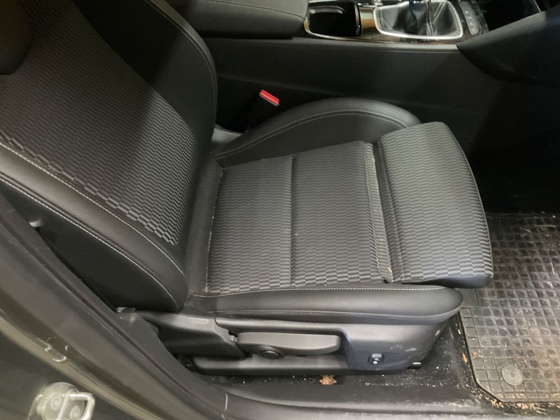 Opel Insignia Sports Tourer 1.5 SIDI Turbo Business Edition 2017 – снимка 34