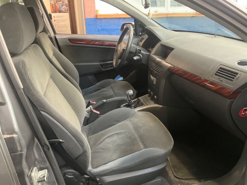 Opel Astra 1.7 CDTI Elegance 2005 – снимка 3