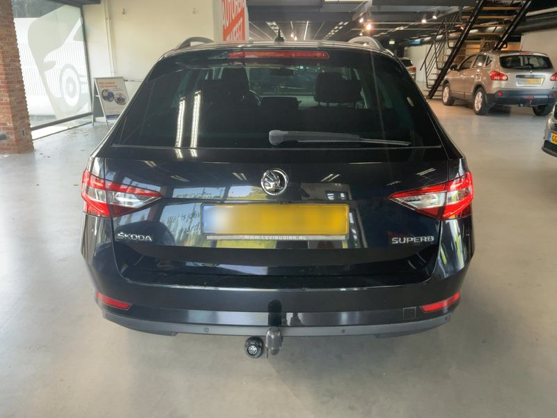 Skoda Superb 1.6 TDI Active 2016 – снимка 7
