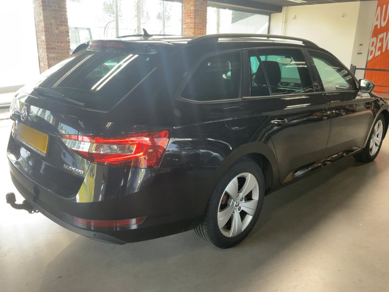 Skoda Superb 1.6 TDI Active 2016 – снимка 8