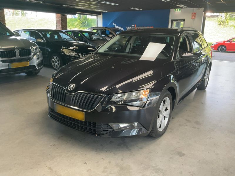 Skoda Superb 1.6 TDI Active 2016 – снимка 1