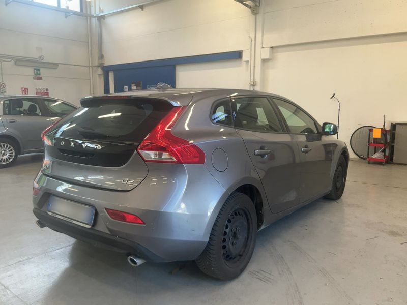 Volvo V40 2.0 D2 Plus 2019 – снимка 8