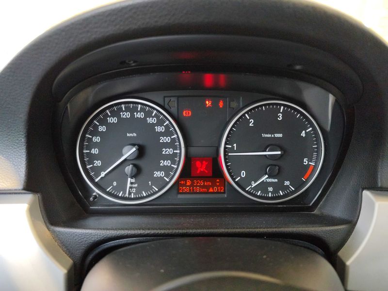 BMW 3er 316d 2010 – снимка 12