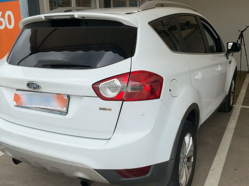 Ford Kuga 2.0 TDCi Titanium 2009 – снимка 8