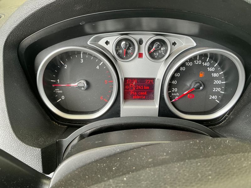 Ford Kuga 2.0 TDCi Titanium 2009 – снимка 18