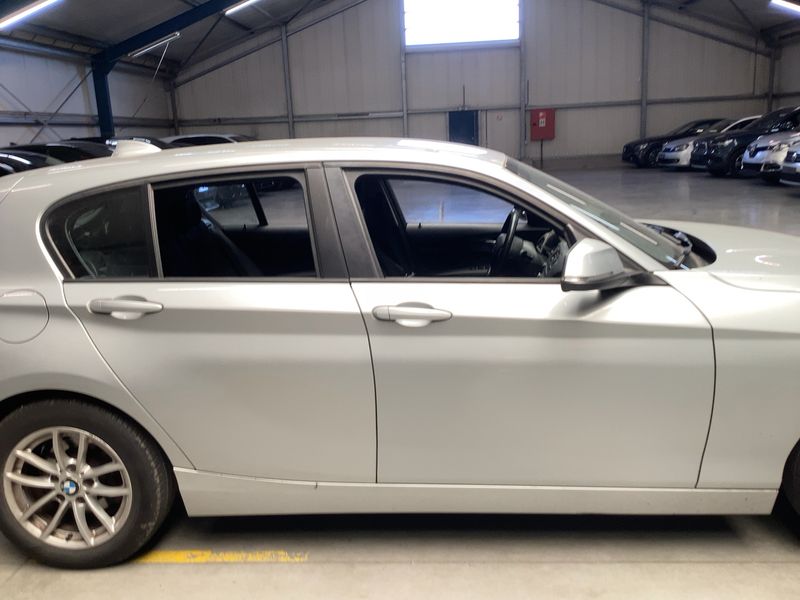 BMW 1er 116d EfficientDynamics Edition 2013 – снимка на щета 10