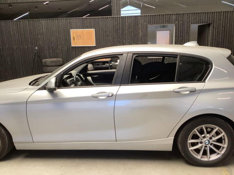 BMW 1er 116d EfficientDynamics Edition 2013 – снимка на щета 4