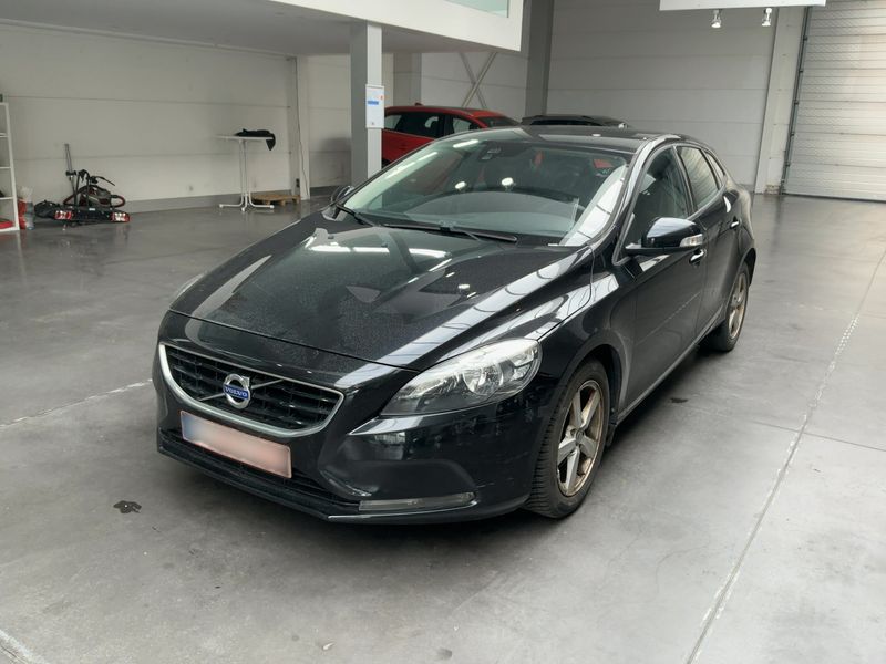 Volvo V40 1.6 D2 Kinetic 2014 – снимка 1