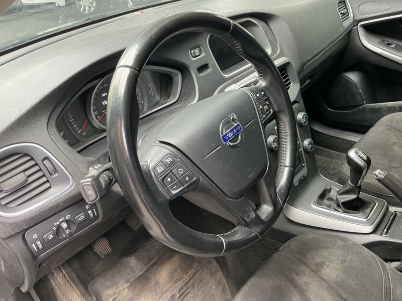 Volvo V40 1.6 D2 Kinetic 2014 – снимка 42