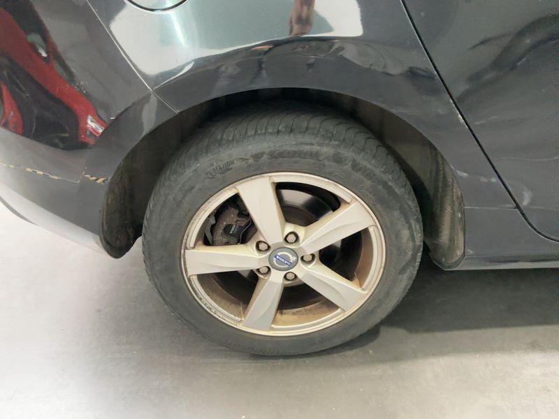 Volvo V40 1.6 D2 Kinetic 2014 – снимка 9