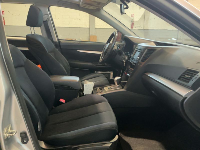 Subaru Legacy 2.0 Diesel Outback Comfort 2014 – снимка 17